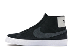 Tênis Nike SB Zoom Blazer Mid Gnarhunters na internet