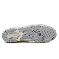 Imagem do Tênis New Balance 550 Turtledove Off