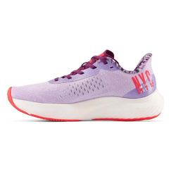 Tênis New Balance FuelCell Rebel V3 34 NYC na internet