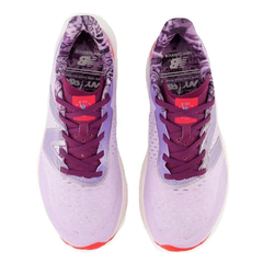 Tênis New Balance FuelCell Rebel V3 34 NYC - comprar online