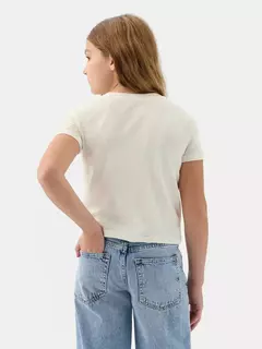 Camiseta GAP com Escrito Florido - comprar online