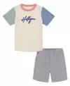 Conjunto Tommy Hilfiger , camiseta bordada em blocos coloridos e short listado