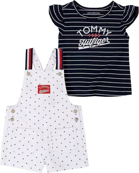 Conjunto Jardineira + Blusa Estampada Tommy Hilfiger
