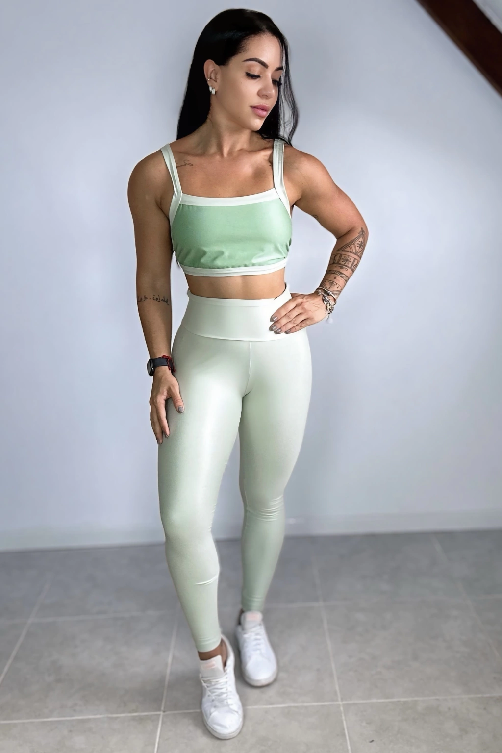 CONJUNTO DUO PISTACHE/VERDE OLIVA • TOP THAIS