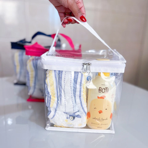 Necessaire Transparente para itens de Bebê - A20 L15 P20 - comprar online