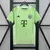 Camisa de goleiro FC Bayern de Munique 2025/2026 masculina verde limão Adidas, modelo oficial com escudo FC Bayern, patrocínio T-Mobile, detalhes em preto, para torcedores.