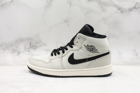 Nike Air Jordan 1 Mid SE Light Bone