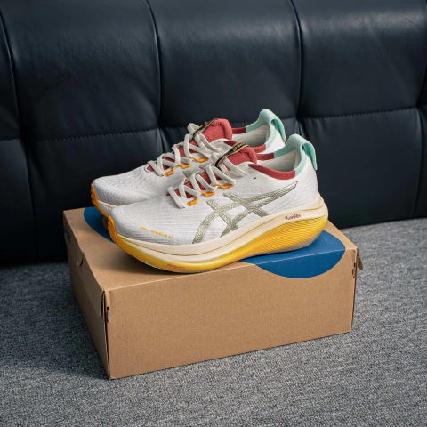 Asics Gel-Nimbus 27