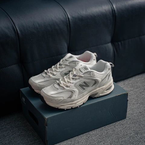 New Balance 530