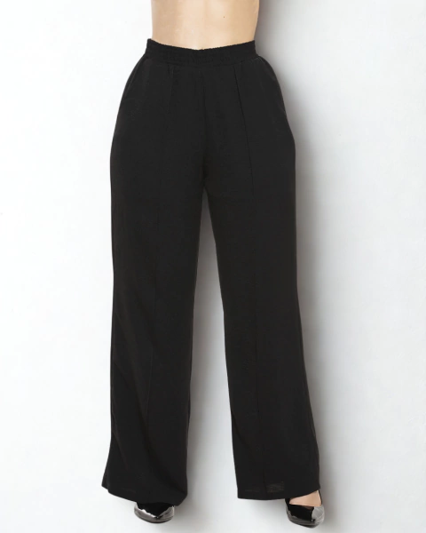 Calça Pantalona com Bolsos Frontais e Forro Interno - comprar online