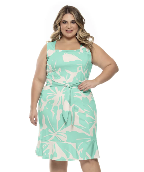 Vestido Clássico,Decote Quadrado e Saia Justa–Moda Plus Size