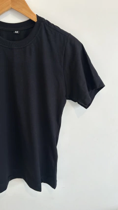 T-SHIRT MILA na internet