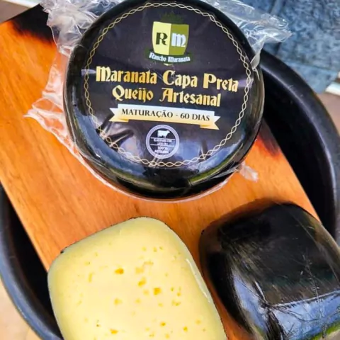 QUEIJO PARMESSÃO CAPA PRETA 480G - comprar online