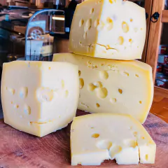 Queijo Colonial Meia Cura 200g - comprar online