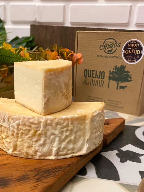 Queijo Canastra do Ivair 400g