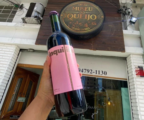 MERLOT RAIZ, HONESTO E ENVELHECIDO COM HISTÓRIA