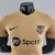 camisa-do-barcelona-away-dourada-modelo-versao-de-jogador-player-version-jogadores-oficial-dourado-iiii-especial-amarela-amarelo-2022-22/23-22-desse-ano-nike-camp-nou-spotify-alternativa-ouro-gold-3.jpg