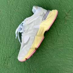 New Balance 9060 Feminino na internet