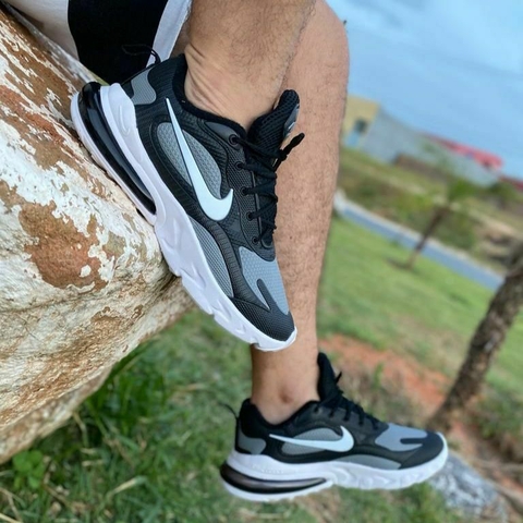 AIR MAX REACT