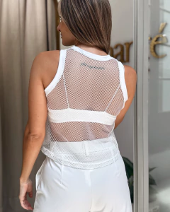 Musculosa Shelter white en internet