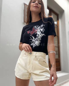 Remera Escape Negra en internet