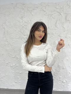 REMERA SHANTAL en internet