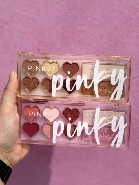 Paleta de sombras + iluminador -Pink 21- - comprar online