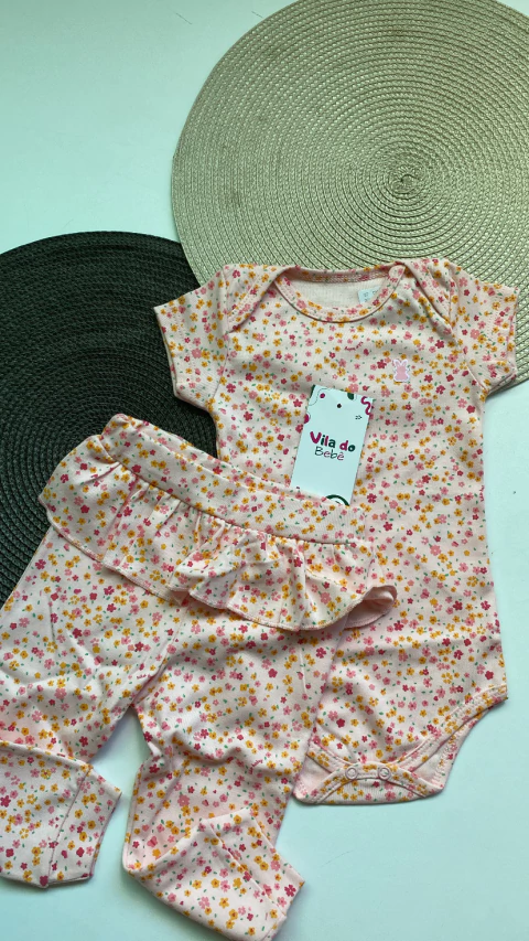 Conjunto de Bebê Menina Kiko Baby - Estampado Floral Rosa - comprar online