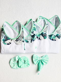 Hojas tropicales con pompón - tienda online