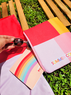 Lona Pantone love - Hecho Con Amor