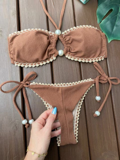 TOMARA QUE CAIA CROCHÊ + CALCINHA LACINHO CROCHÊ (MARROM CAFÉ) - loja online