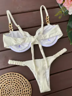 BIQUÍNI MEIA TAÇA DRAPEADO+ CALCINHA FRUFRU FIO DUPLO (off white) - CAUSAR moda praia