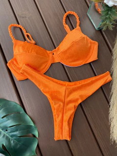 MEIA TAÇA ALÇA TRANÇADA + CALCINHA ASA DELTA (LARANJA)