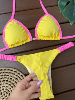 CORTININHA + CALCINHA FITA FRUFRU FIO DUPLO ( amarelo com rosa) - comprar online
