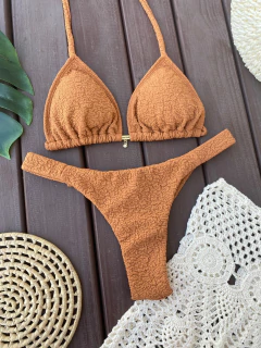 CORTININHA + CALCINHA FITA LARGA FIO DUPLO (CARAMELO)