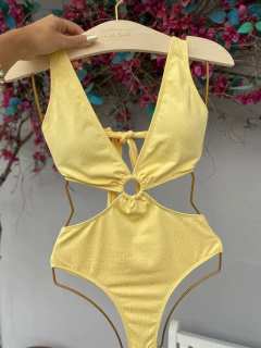 MAIÔ DECOTADO ARGOLA FIO DUPLO (AMARELO MANTEIGA) - comprar online