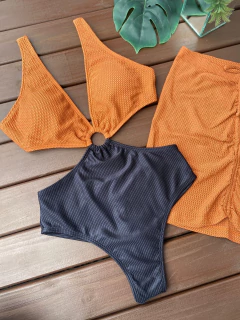 Imagem do Maiô decotado argola fio duplo (preto/caramelo)