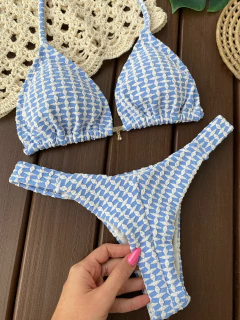 CORTININHA + CALCINHA FITA LARGA (FIO DUPLO) (textura azul com branco) na internet