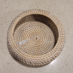 Imagen de Bowl Bandeja rattan curva blanca 20cm