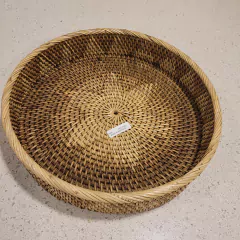 Bandeja Flor marrón redonda estrella con borde cosido 40cm - tienda online