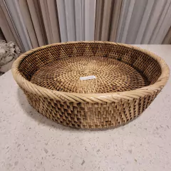 Bandeja Flor marrón redonda estrella con borde cosido 40cm en internet