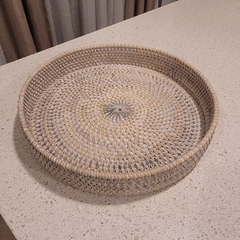 Bandeja Rattan redonda blanca baja 35cm - kazaru