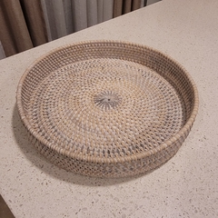 Bandeja Rattan redonda blanca baja 30cm en internet