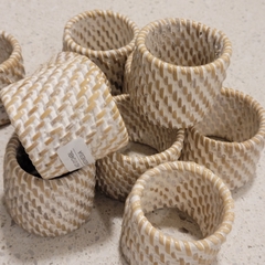 Servilletero Anillo Rattan blanco 5cm - kazaru