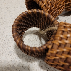 Servilletero Anillo Rattan tostado en internet