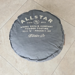 Almohadon Tusor Stamp con cuero puff grande 60x20cm