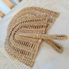 Abanico tejido Rattan chico 35x23cm - comprar online