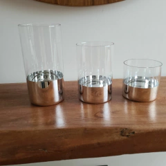 Calma florero de vidrio con base plata grande