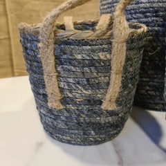 Imagen de Cesto de Fibras Naturales gris con manijas canasto grande 30cm