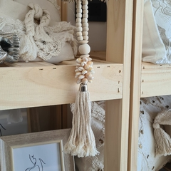 Colgante borla caracoles y madera 55cm - kazaru